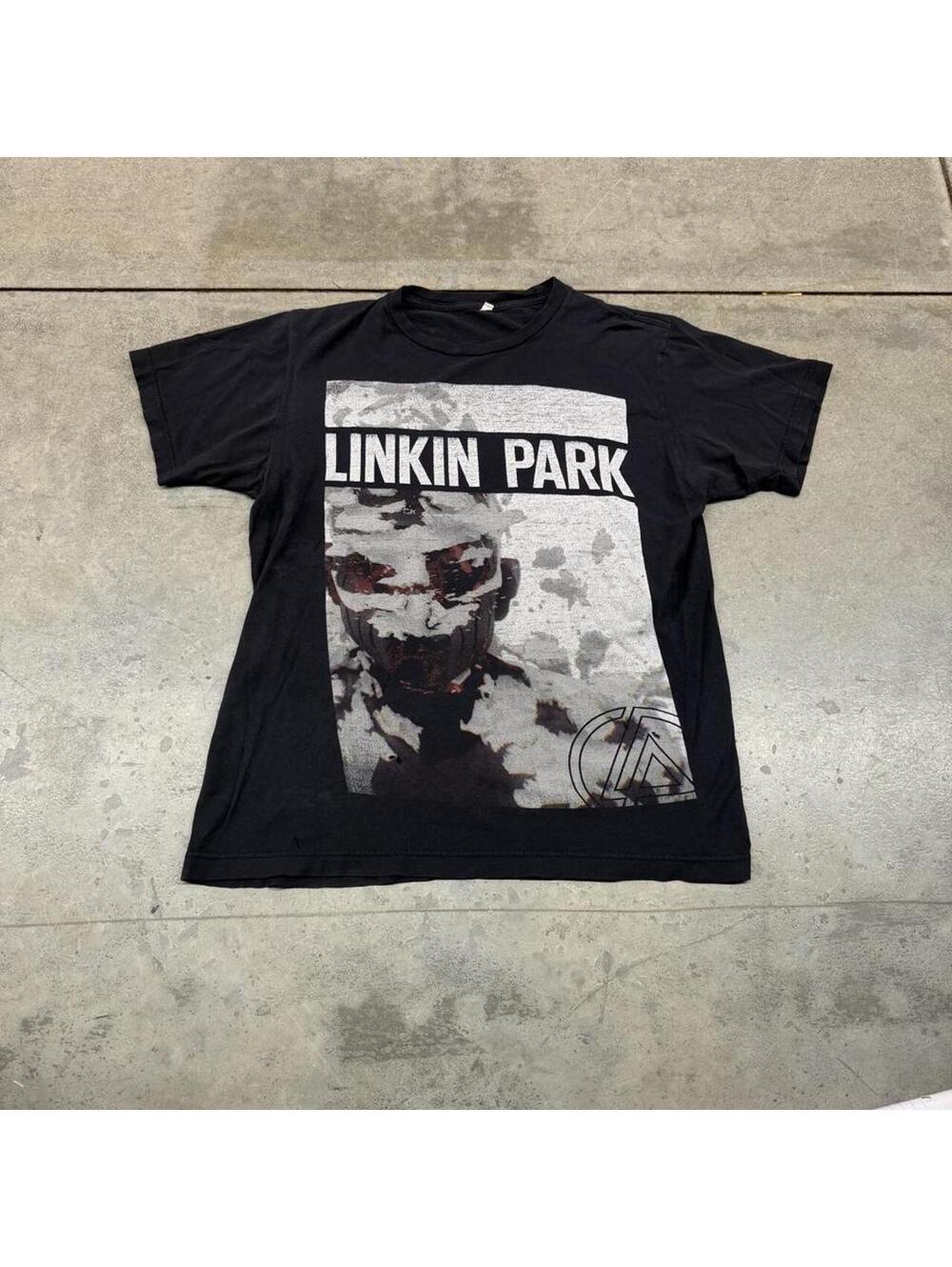 vintage linkin park hybrid theory punk rock band shirt size medium HAS HOLES